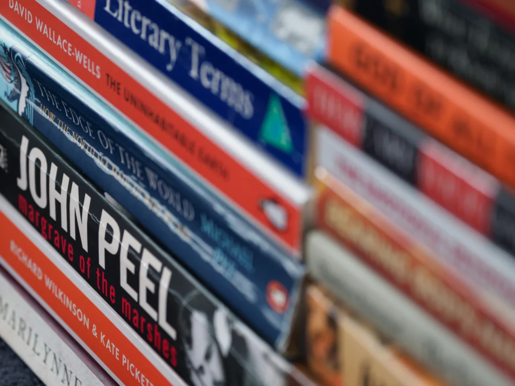Livres sur la musique, dont un ouvrage sur John Peel