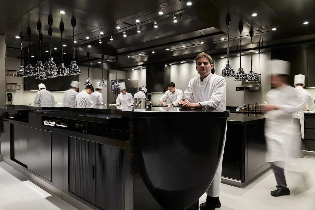 Cuisine ouverte avec l’équipe du restaurant The Black Swan à Pékin