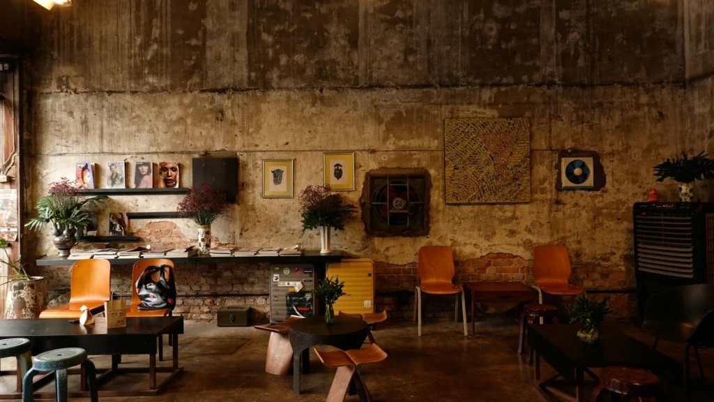 Espace de travail créatif avec salon